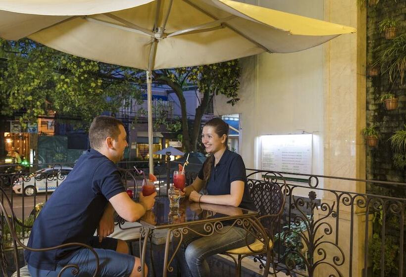 هتل Edele Nha Trang