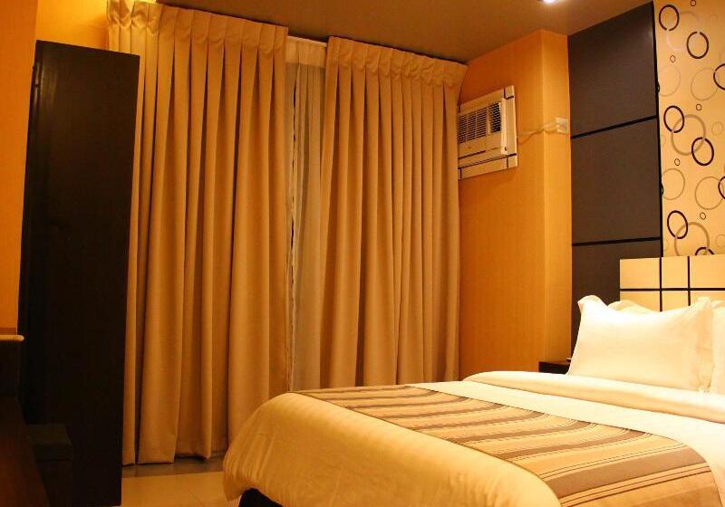 هتل Eloisa Royal Suites