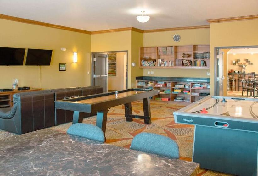 호텔 Grand Forks Lodge And Suites