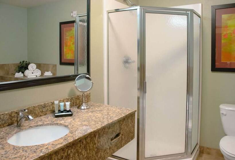 호텔 Grand Forks Lodge And Suites