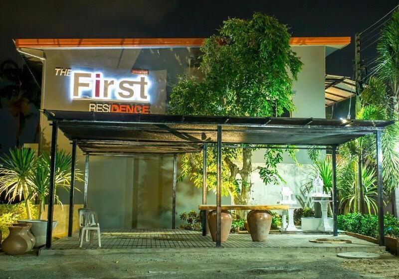 호텔 First Residence