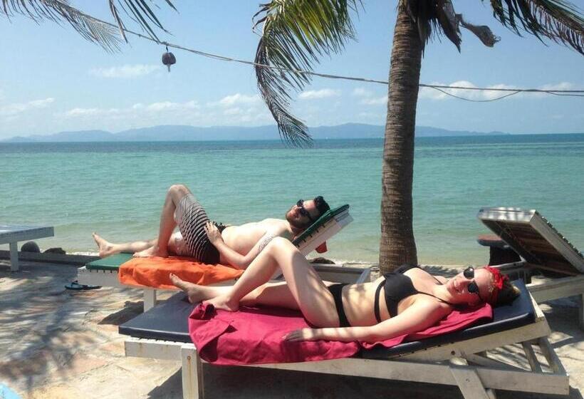 Отель First Villa Beach Resort