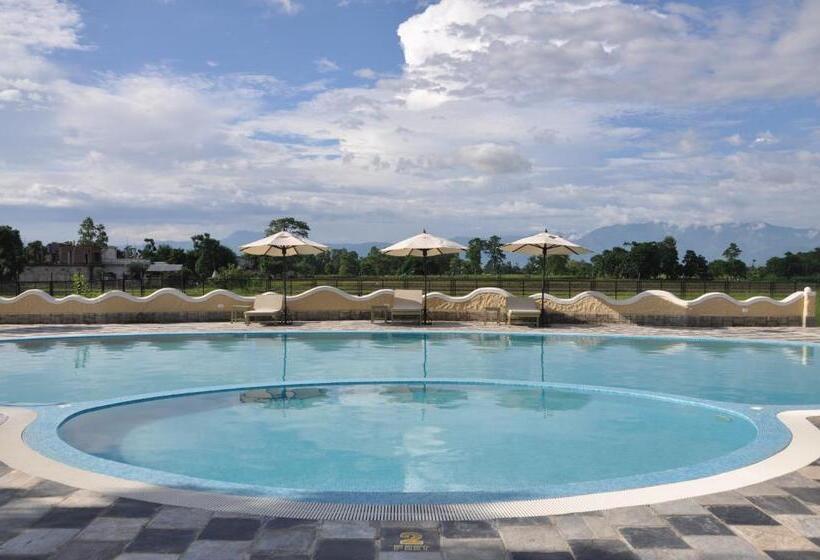 Отель Green Park Chitwan