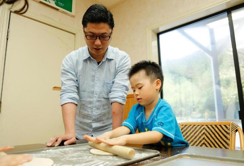 Отель Hinotani Onsen Misugi Resort