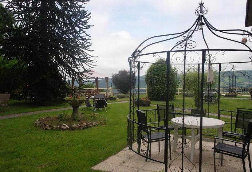 בית מלון כפרי Hostellerie Saint Clément