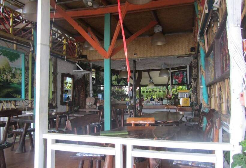 هتل Islandfront Cottages