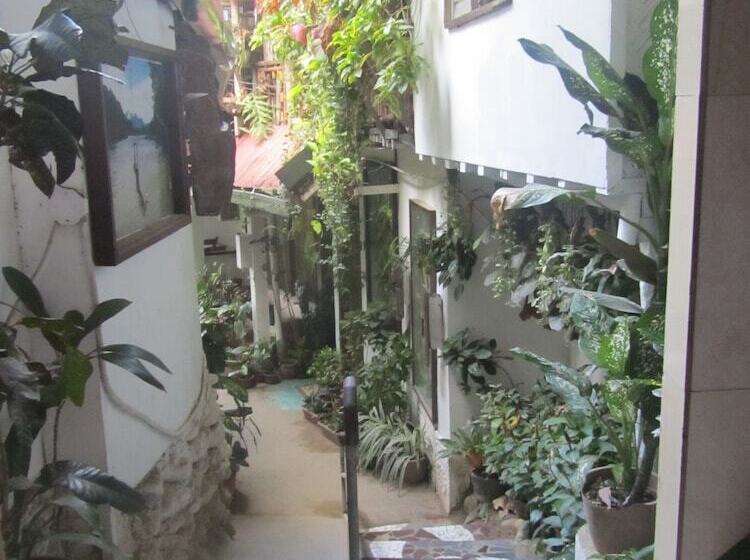 هتل Islandfront Cottages