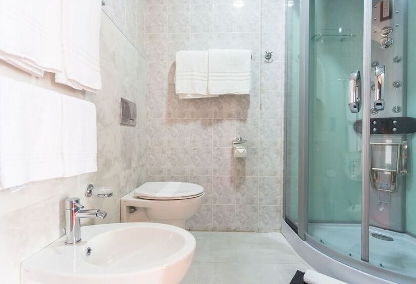 호텔 Italia Dormelletto