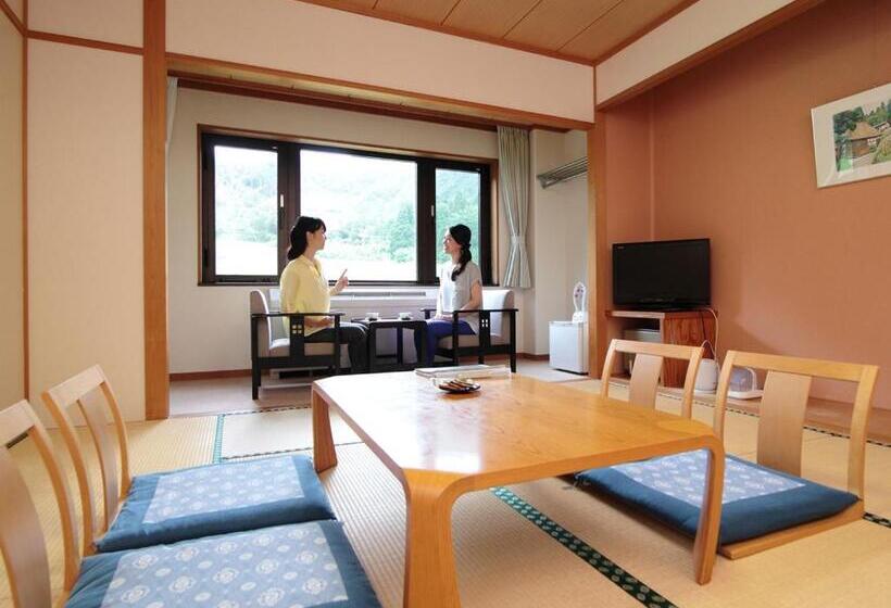 בית מלון כפרי Kyukamura Myoko