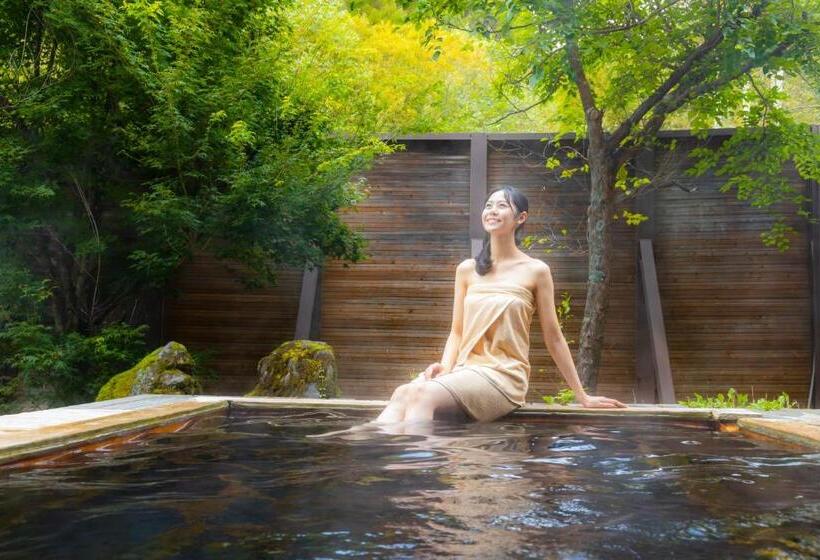 Отель Kyukamura Norikurakogen