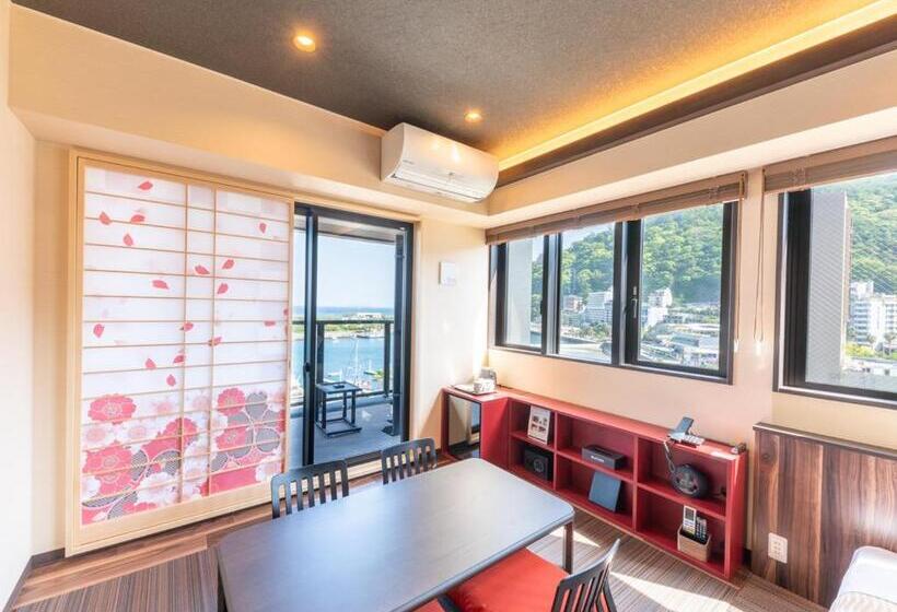 Отель Livemax Resort Atami Ocean