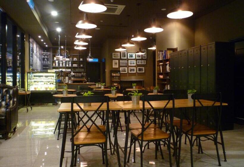 Manhattan Business Hotel Damansara Perdana