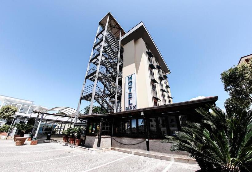 ホテル Max