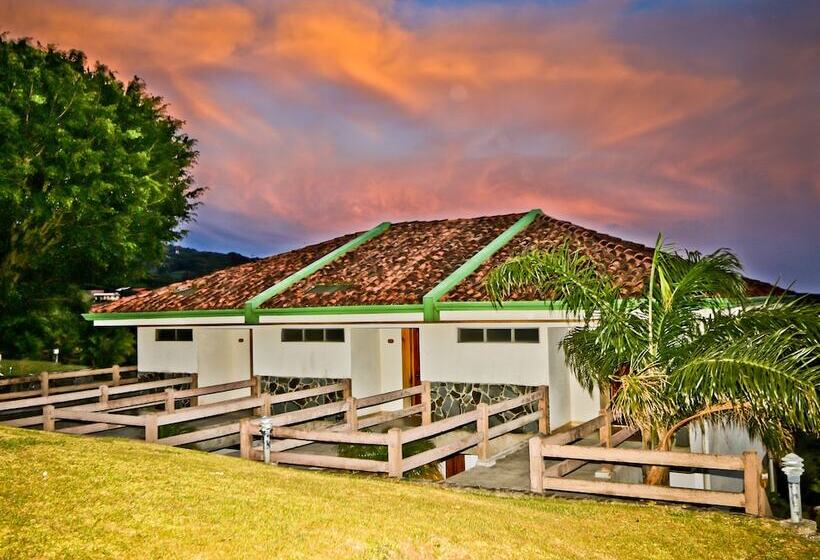 ホテル Montana Monteverde