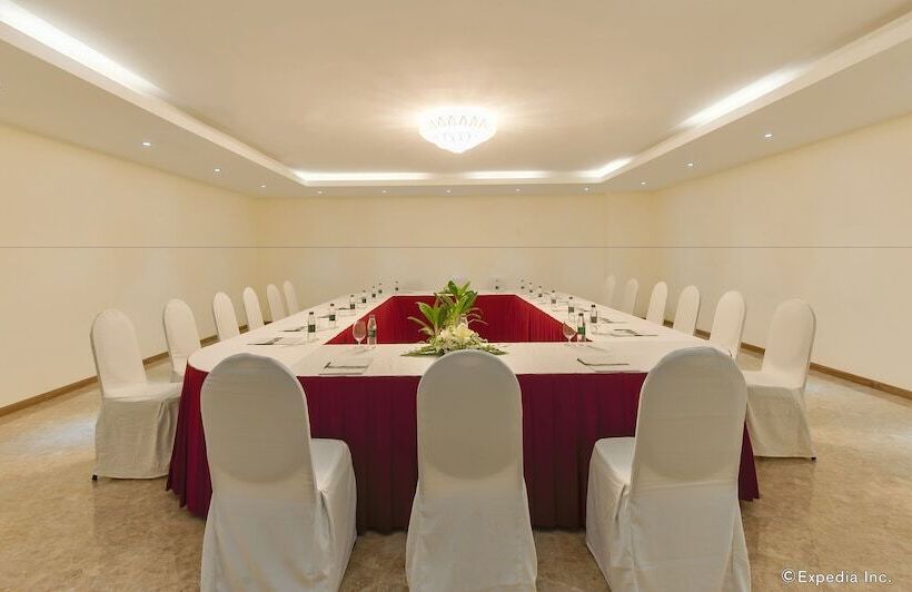 هتل Muong Thanh Luxury Song Lam