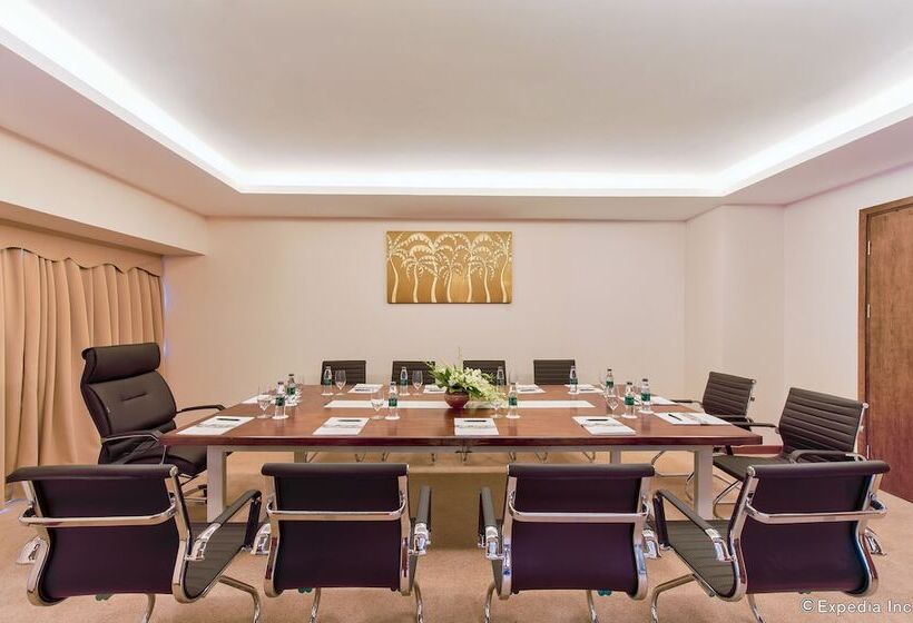 هتل Muong Thanh Luxury Song Lam