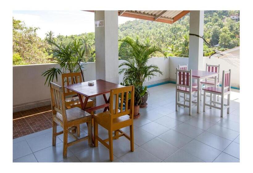 ホテル Namhasin House