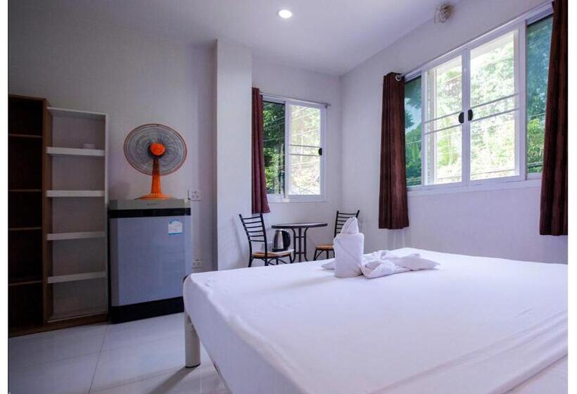 ホテル Namhasin House