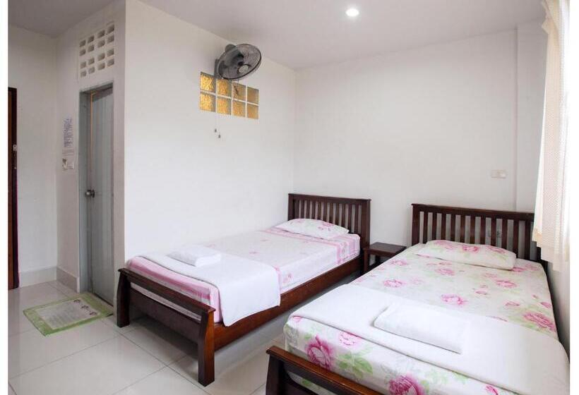 ホテル Namhasin House