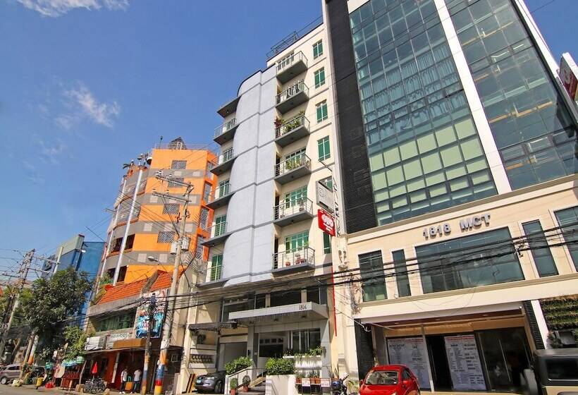 Отель Orange Nest