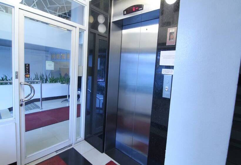 Отель Orange Nest