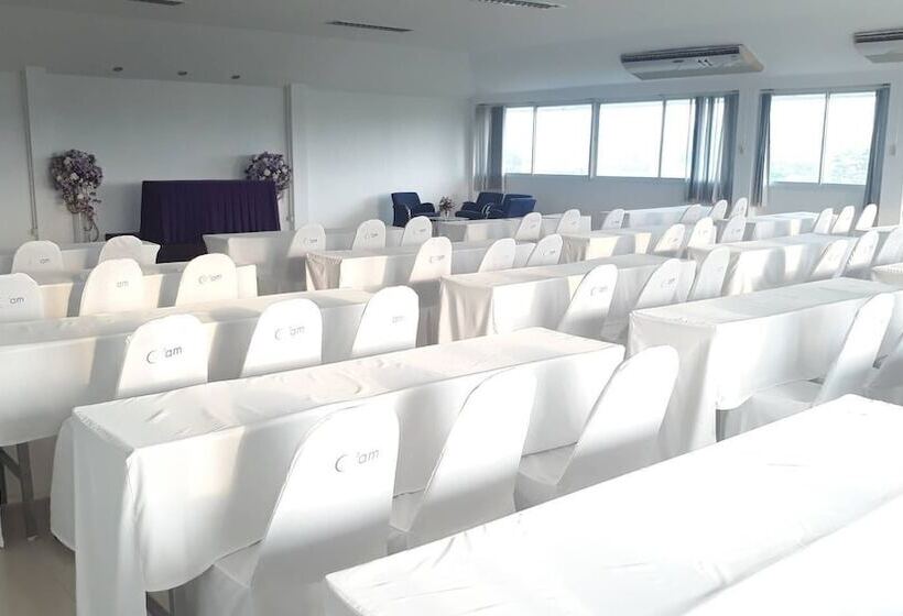 ホテル Phet Cha Am Plaza & Resort