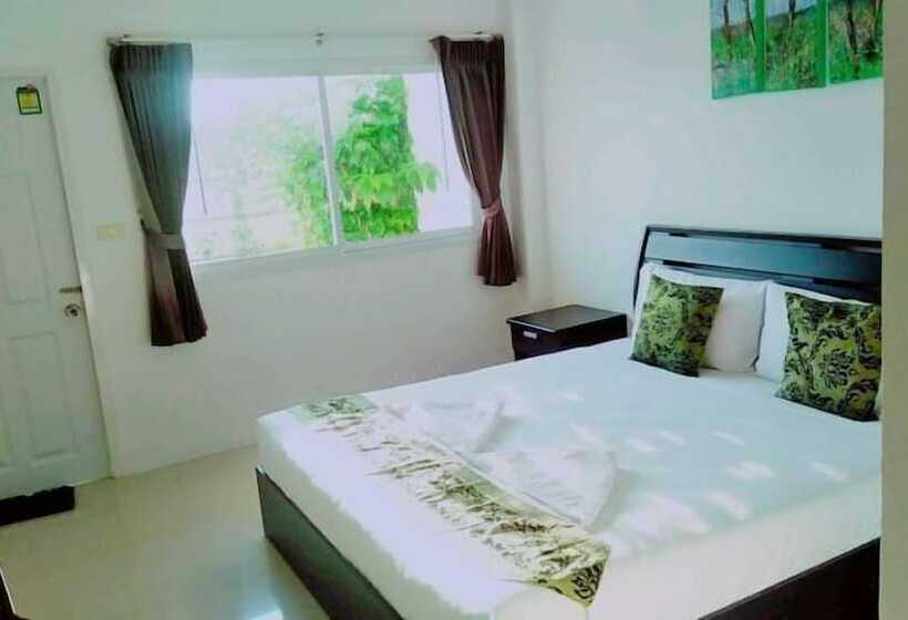 ホテル Phet Cha Am Plaza & Resort