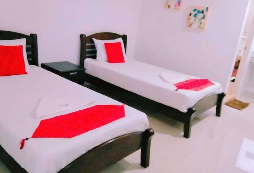 ホテル Phet Cha Am Plaza & Resort