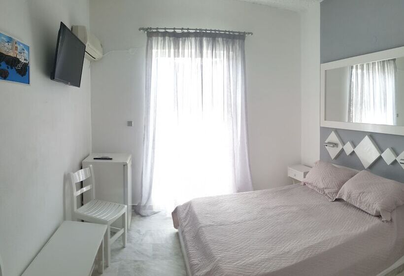 هتل Porto Castello