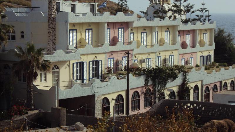 هتل Porto Castello