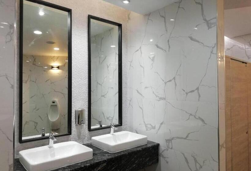 Отель Royal Diamond