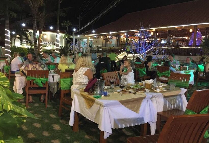 هتل Saigon Emerald Resort