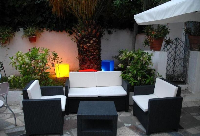 Отель Scigliano