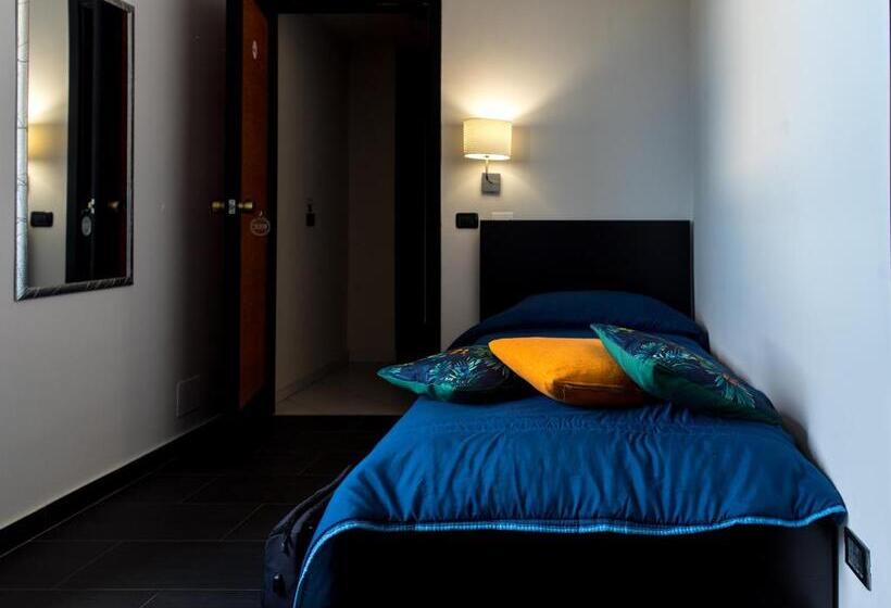 Отель Scigliano