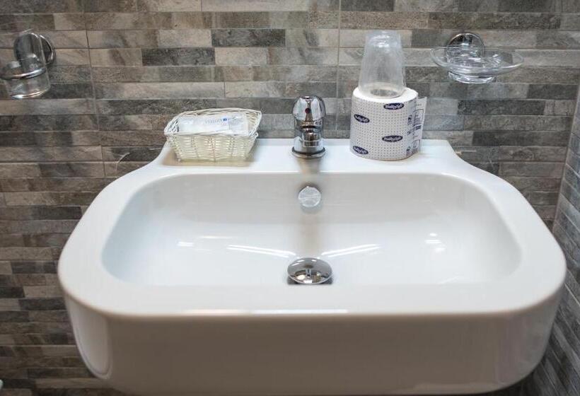 Отель Scigliano