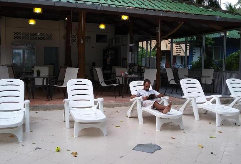 Отель Sea Gate Beach Resort