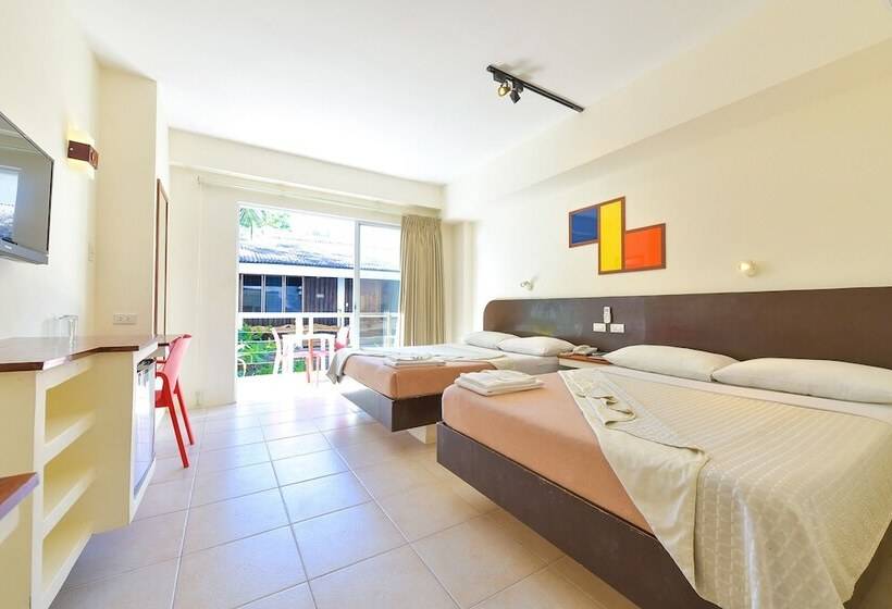 בית מלון כפרי Signature Boracay South Beach