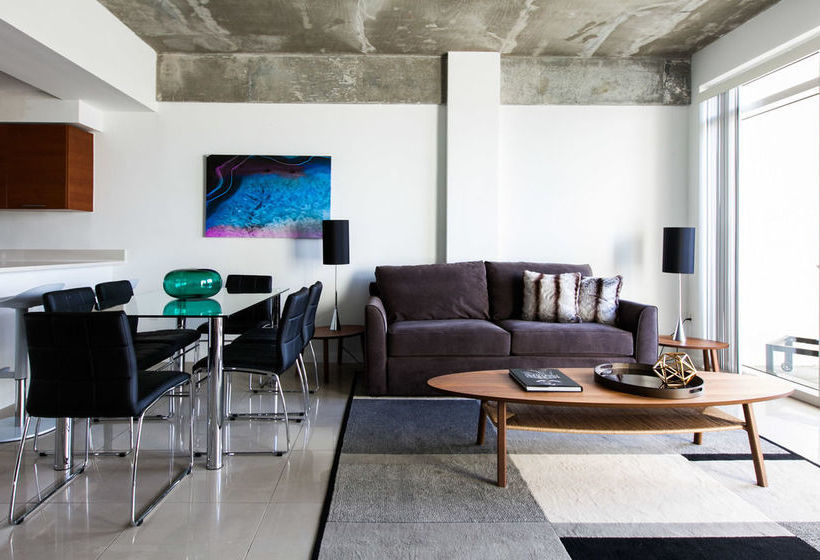 فندق Sky City Suites at Midtown