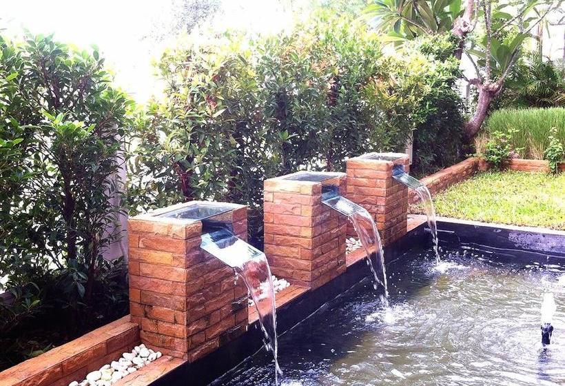 호텔 Studio Khon Kaen By Icheck Inn