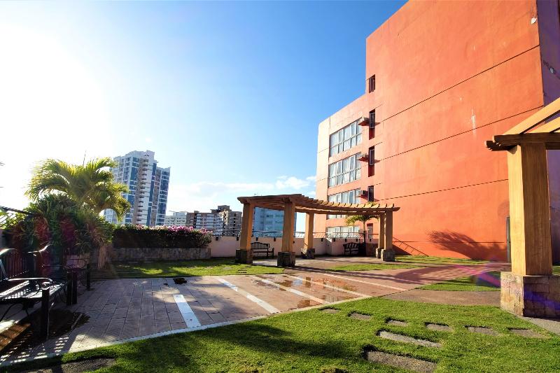 ホテル Sunshine City Suites