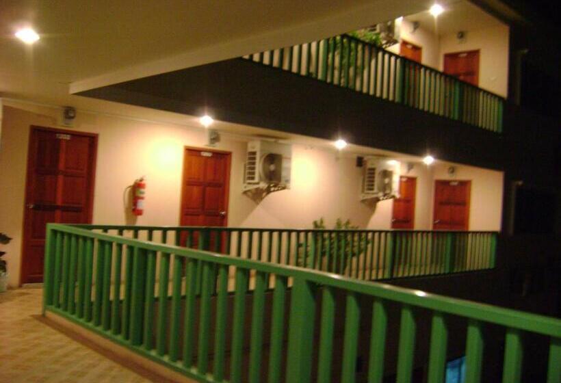 호텔 Tamarind Residences Khonkaen บ้านแทมมารีน