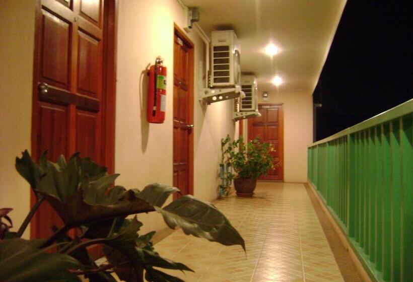 호텔 Tamarind Residences Khonkaen บ้านแทมมารีน