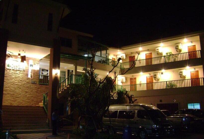 호텔 Tamarind Residences Khonkaen บ้านแทมมารีน