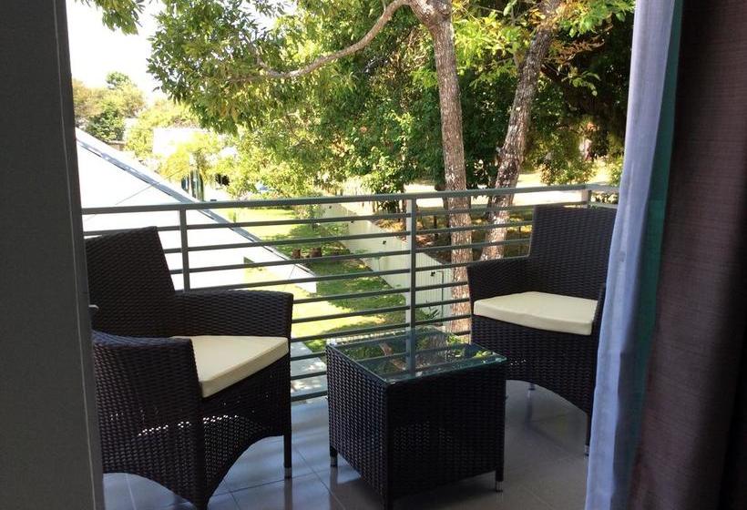 هتل The Fint Hus Villa
