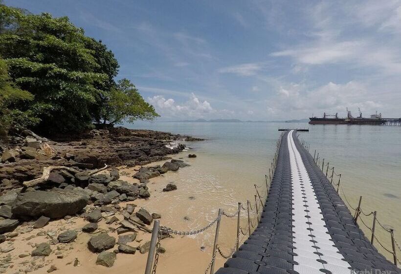 The Pano Hotel And Residence