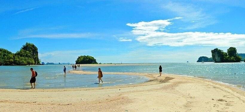 The Pano Hotel And Residence