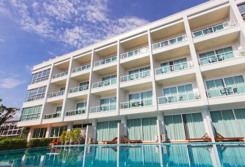 The Pano Hotel And Residence