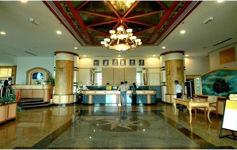 בית מלון כפרי The Paramount