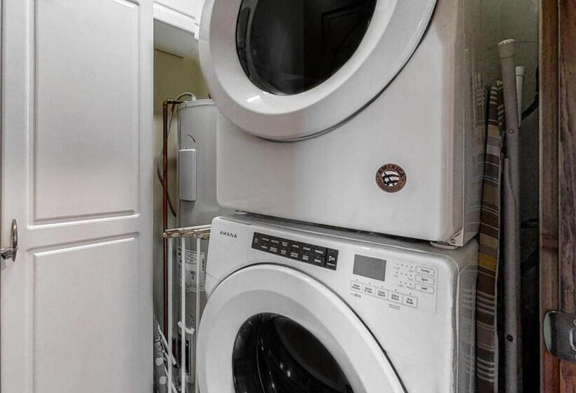 ホテル The Pines By Retreatia