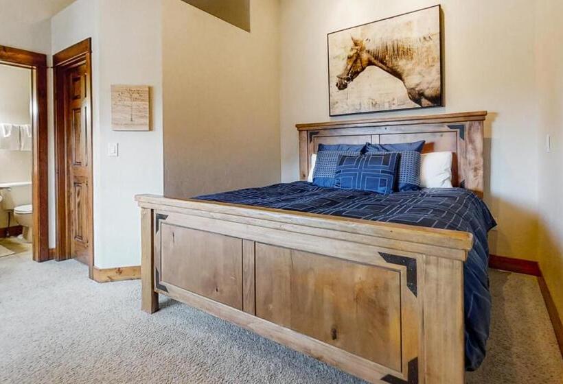 ホテル The Pines By Retreatia